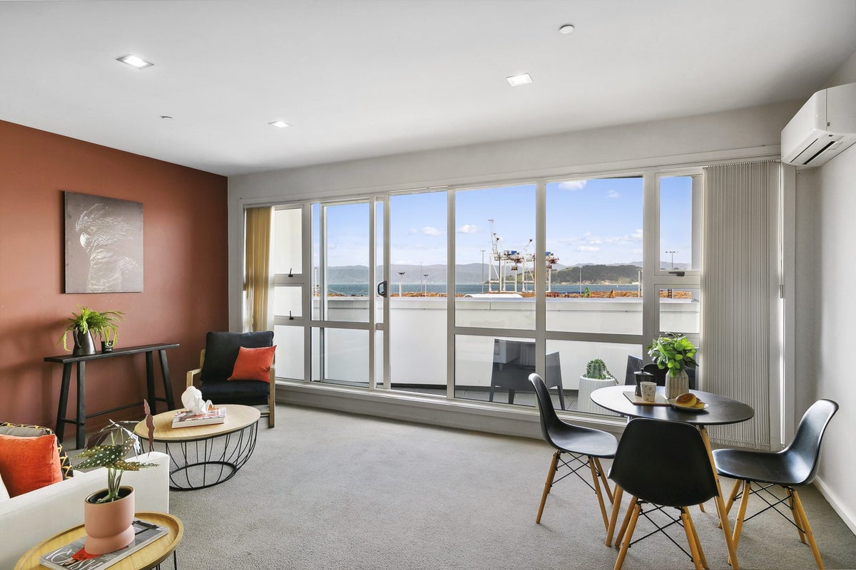 312/107 Thorndon Quay, Pipitea, Wellington - Carousel 1