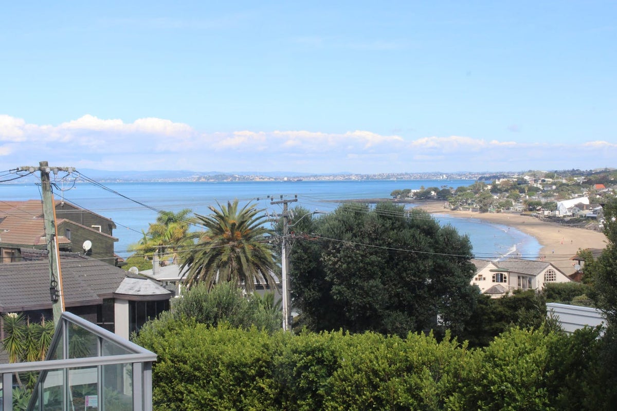 28B Beach Road, Mellons Bay, Auckland - Carousel 1
