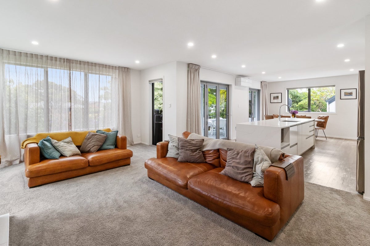 2 Rowan Place, Gleniti, Timaru - Carousel 1