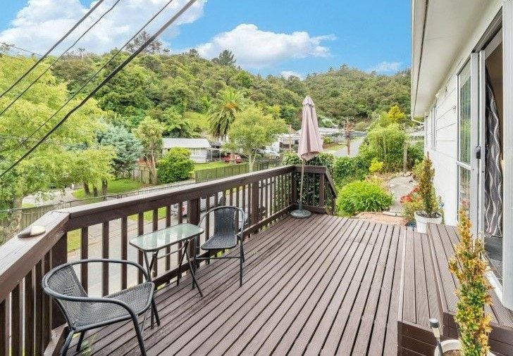 4 John Street, Stokes Valley, Lower Hutt - Carousel 15