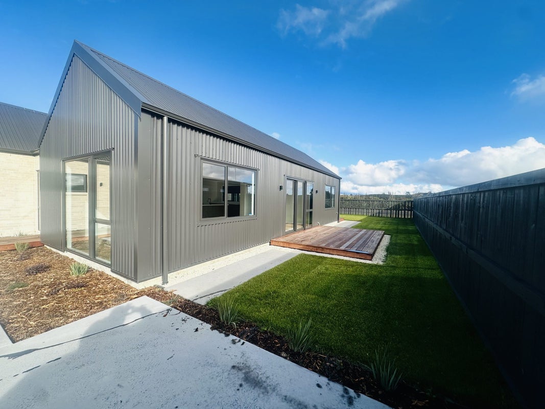 8 Korako Lane, Baverstock, Hamilton - Carousel 17