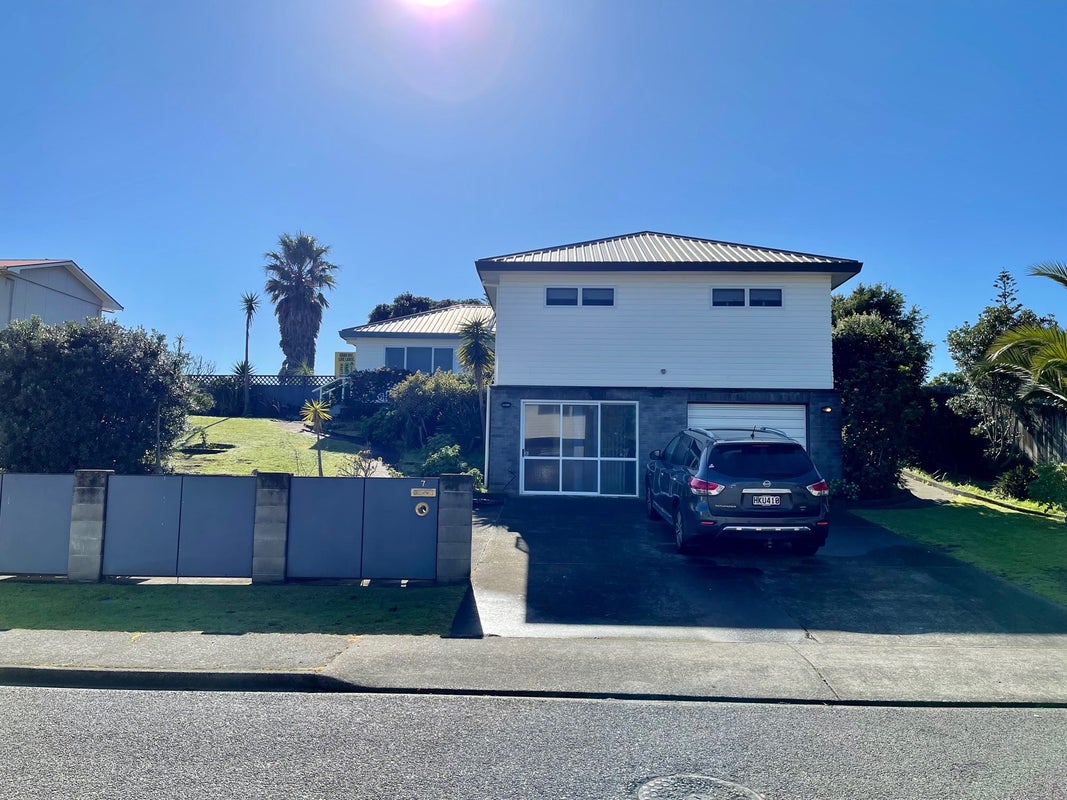 7 Hoterini Street, Ohope, Ohope - Carousel 1