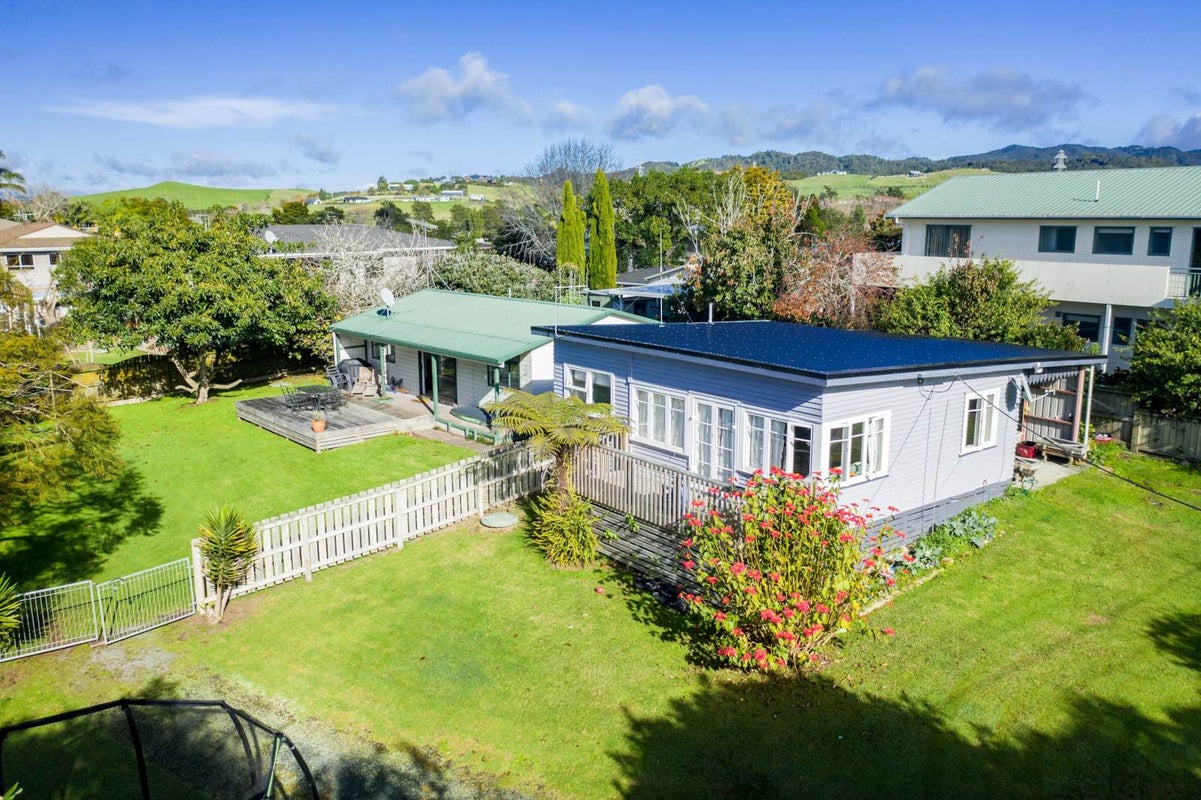 4 Ruakaka Beach Road, Ruakaka - Carousel 1