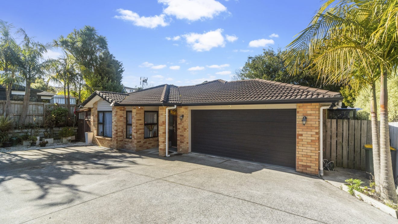 6 Nirmal Place, Sunnyvale, Auckland - Carousel 1