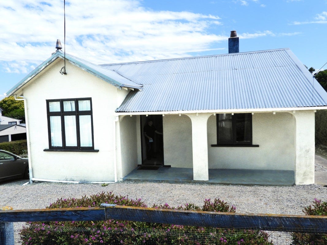 44 Lune Street, South Hill, Oamaru - Carousel 1