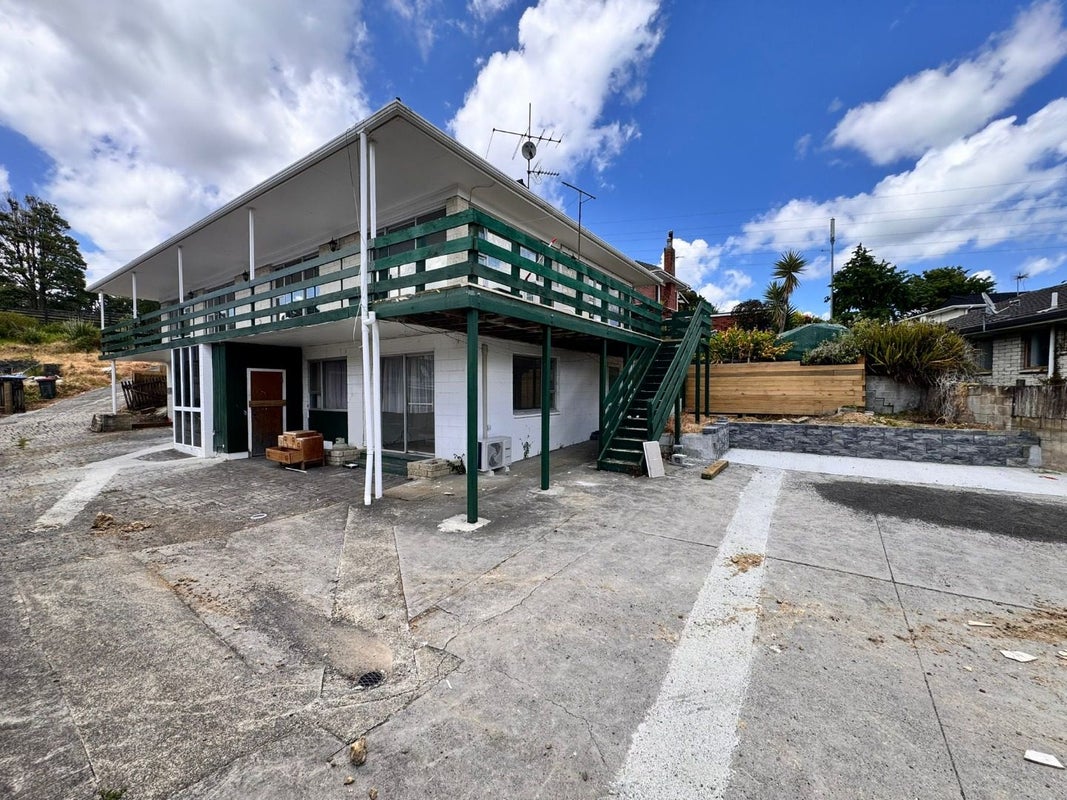 273A Hillsborough Road, Hillsborough, Auckland - Carousel 1