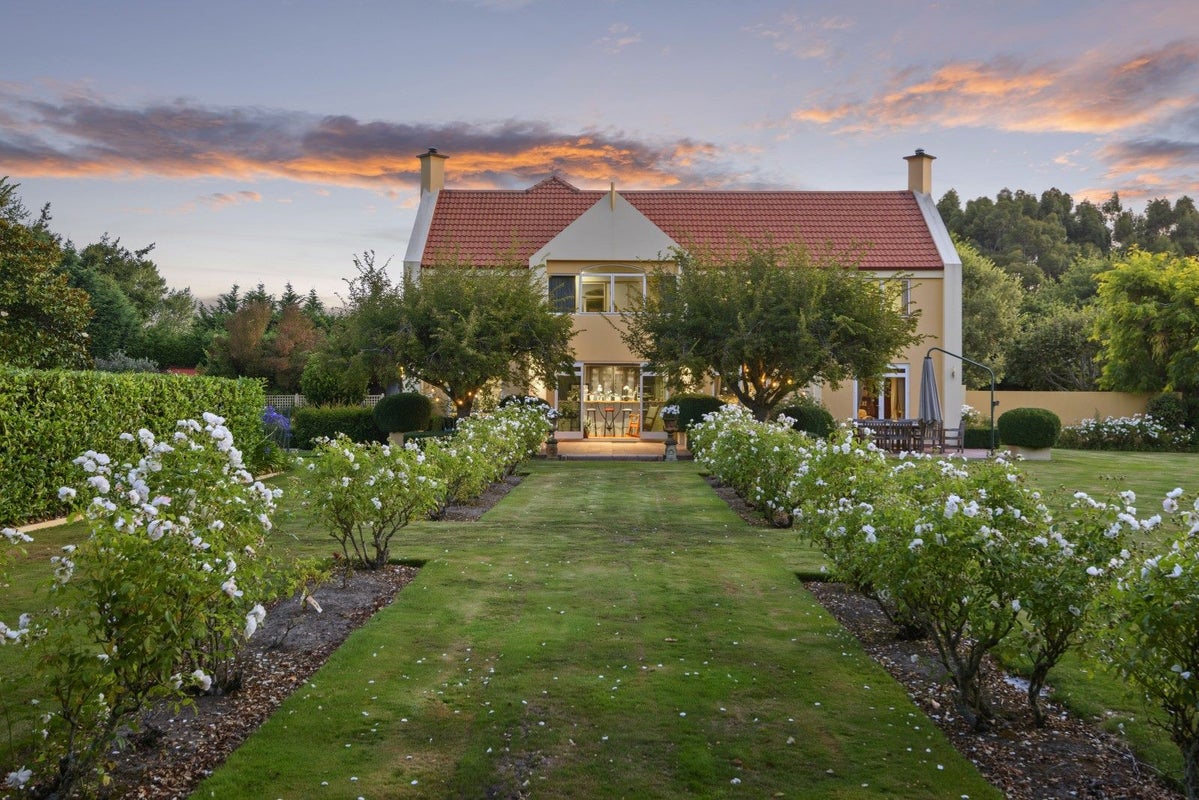 4/89 River Road, Christchurch - Carousel 1