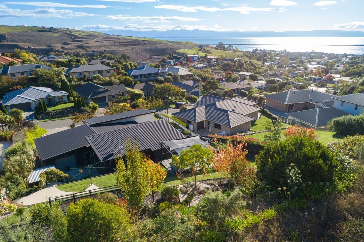 23 Farleigh Street, Atawhai, Nelson - Carousel 21