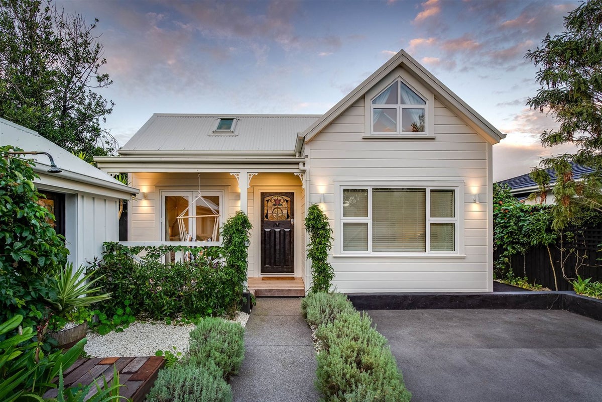 43 Dryden Street, Sumner, Christchurch - Carousel 2