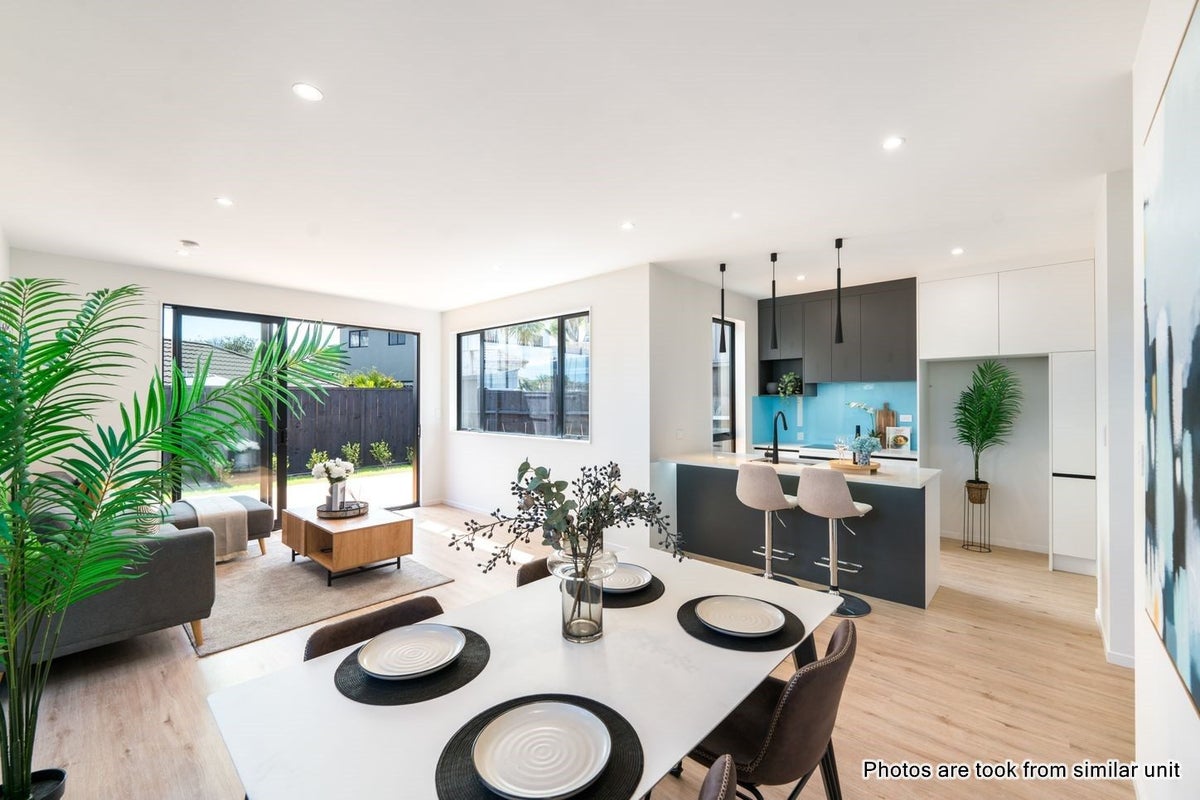 11/90 Picasso Drive, West Harbour, Auckland - Carousel 2