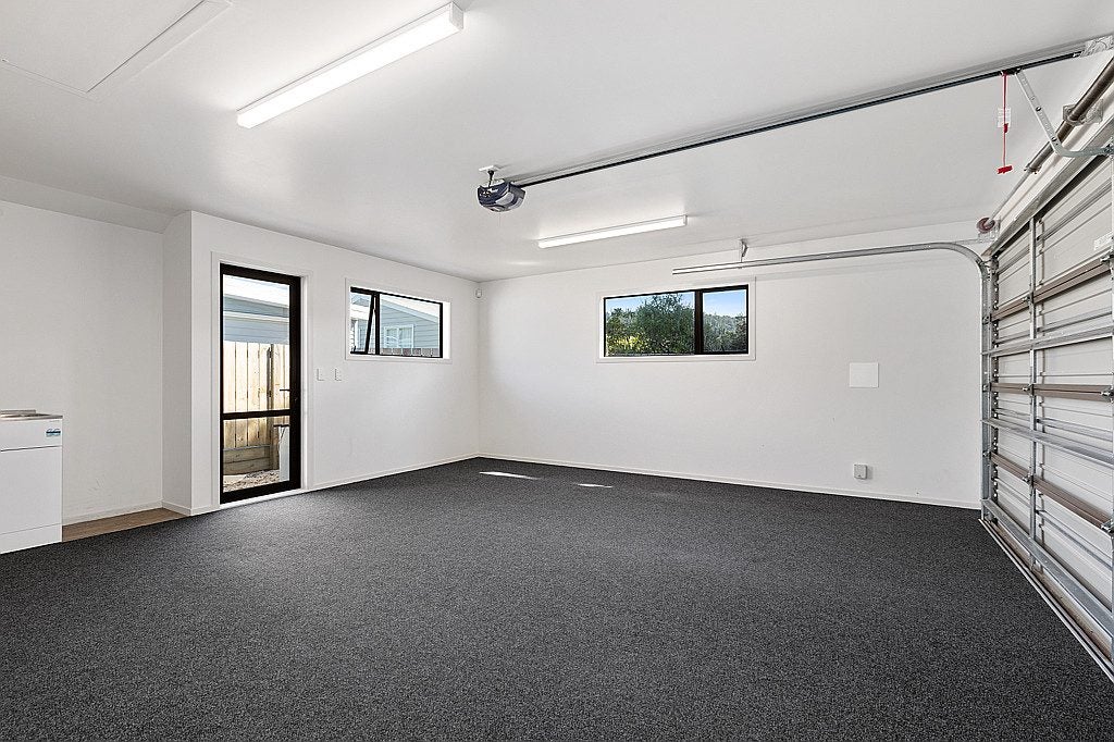 18B Kairimu Street, Stokes Valley, Lower Hutt - Carousel 17