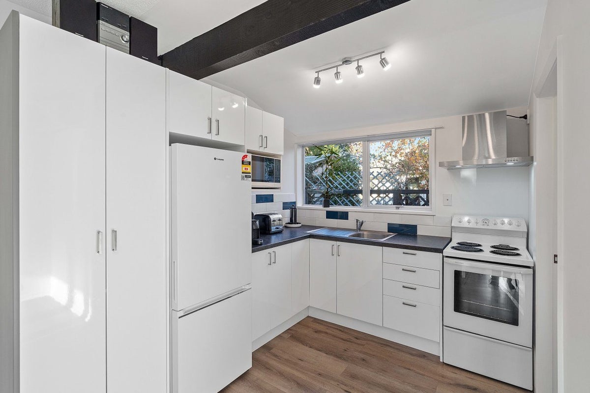 2/321 Wairakei Road, Burnside, Christchurch - Carousel 2