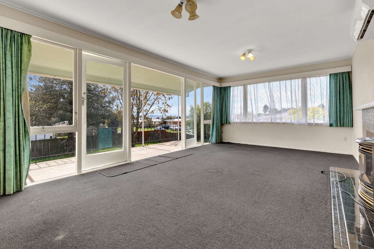 31 Elliott Crescent, Owhata, Rotorua - Carousel 2