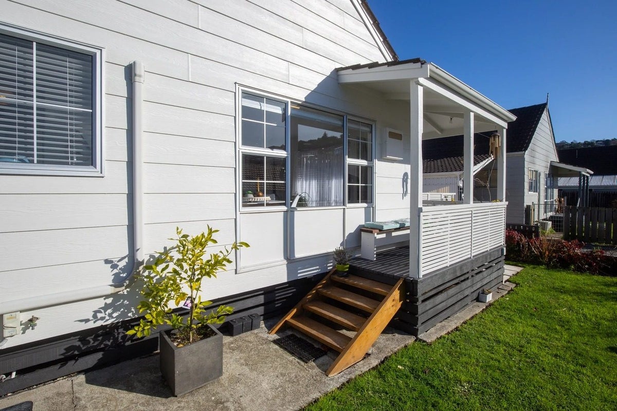 3/14 Emano Street, Toi Toi, Nelson - Carousel 1