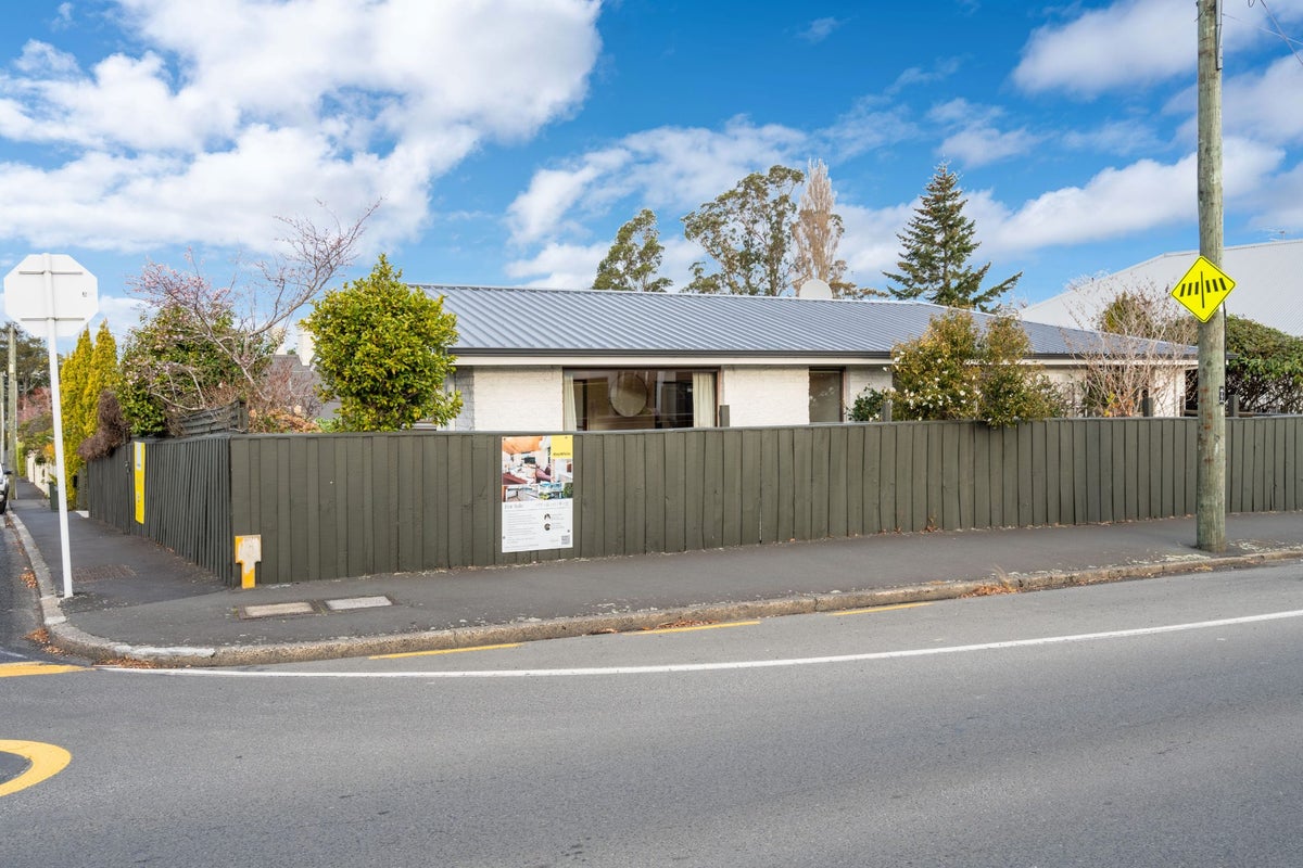 2 Grendon Street, Maori Hill, Dunedin - Carousel 24