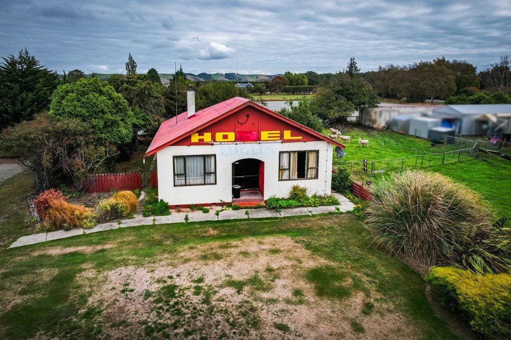 695 Hilderthorpe-Pukeuri Road, Richmond, Waitaki Bridge - Carousel 12