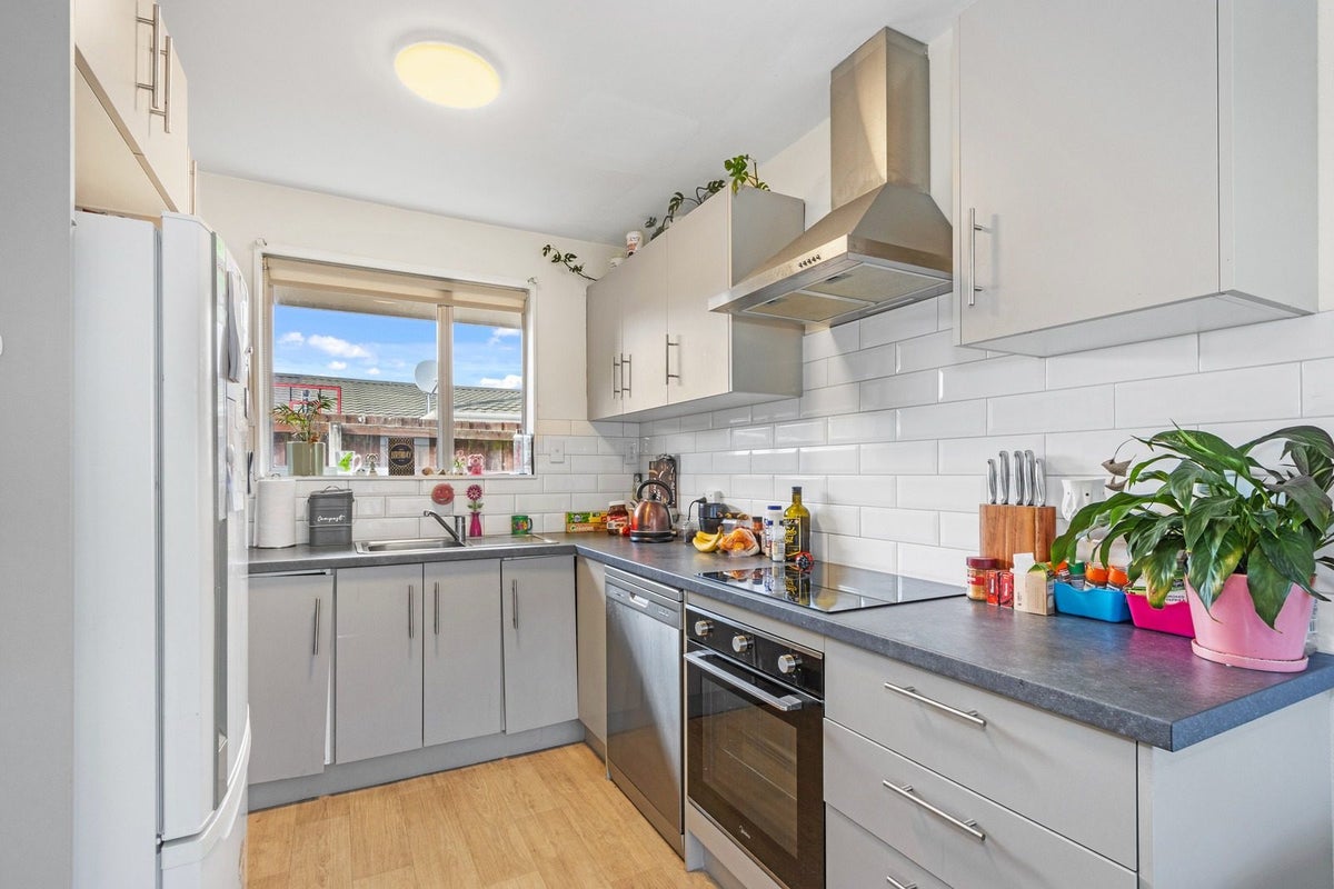 1/191 Waimairi Road, Ilam, Christchurch - Carousel 2