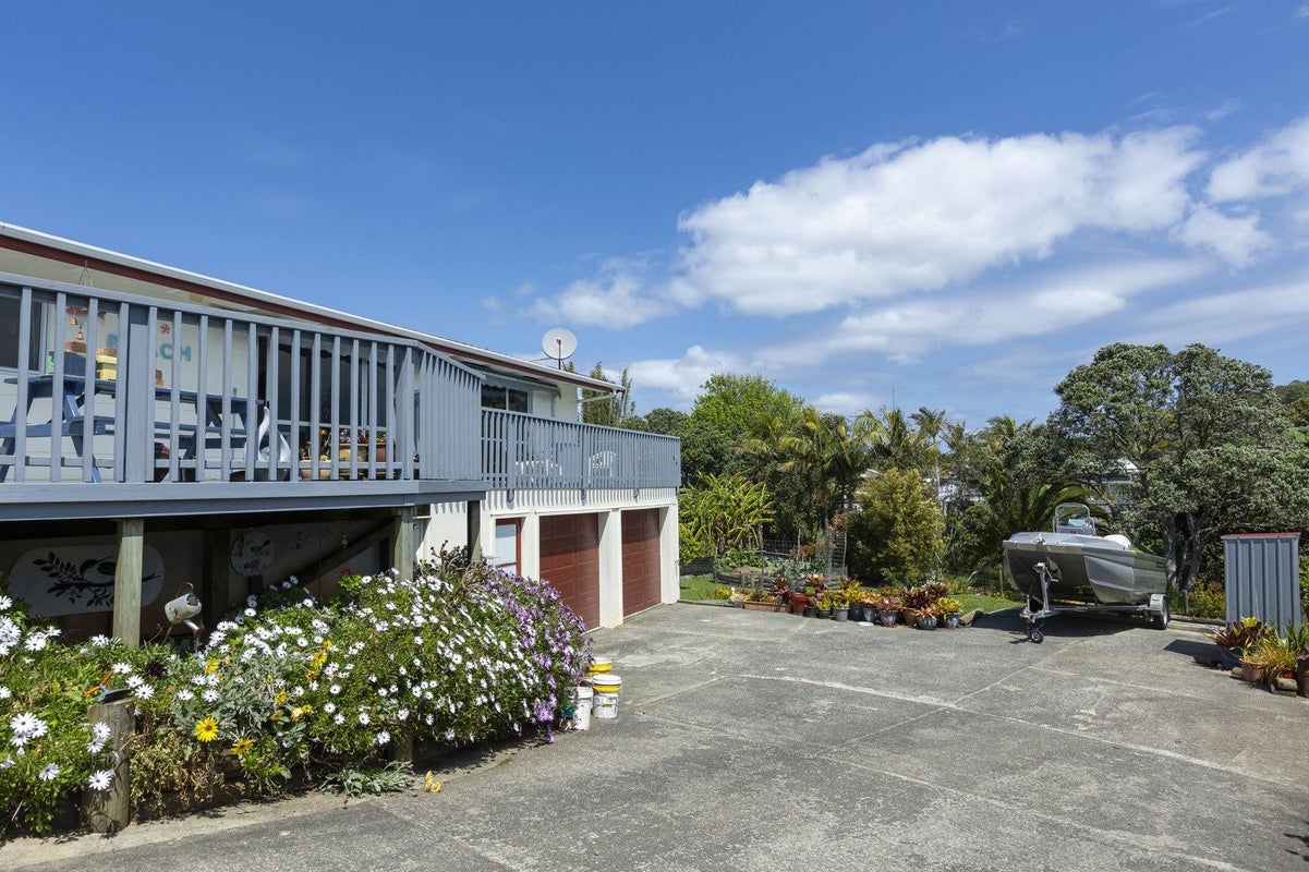 21 Hihi Beach Road, Hihi, Mangonui - Carousel 2