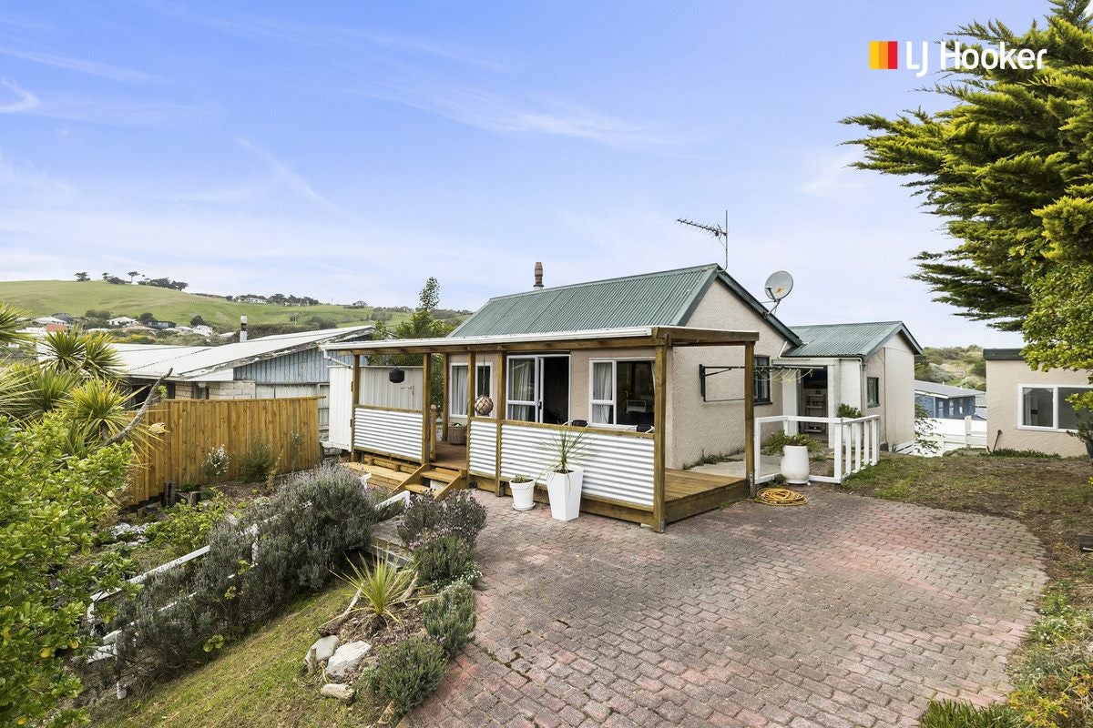 308 Tomahawk Road, Ocean Grove, Dunedin - Carousel 1