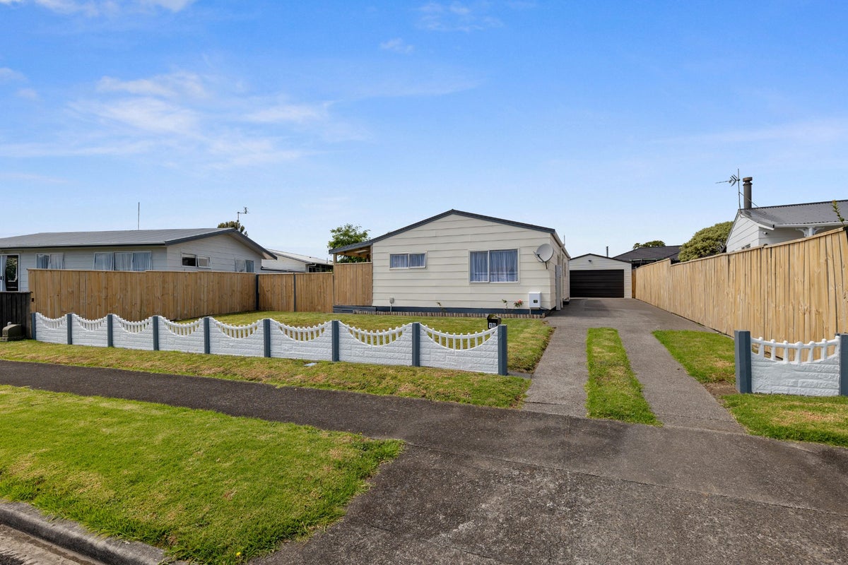 18 Glasgow Street, Bell Block, New Plymouth - Carousel 2