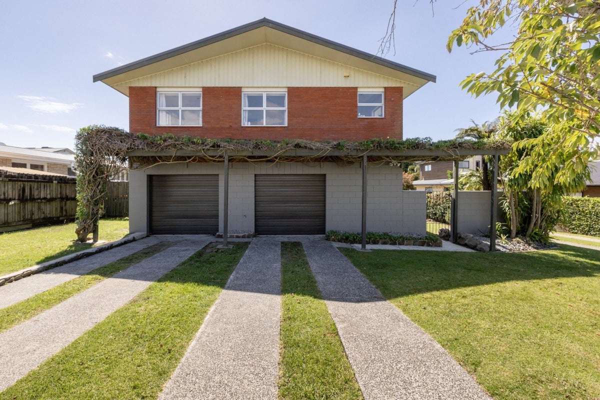 10A Claremont Terrace, Otumoetai, Tauranga - Carousel 1