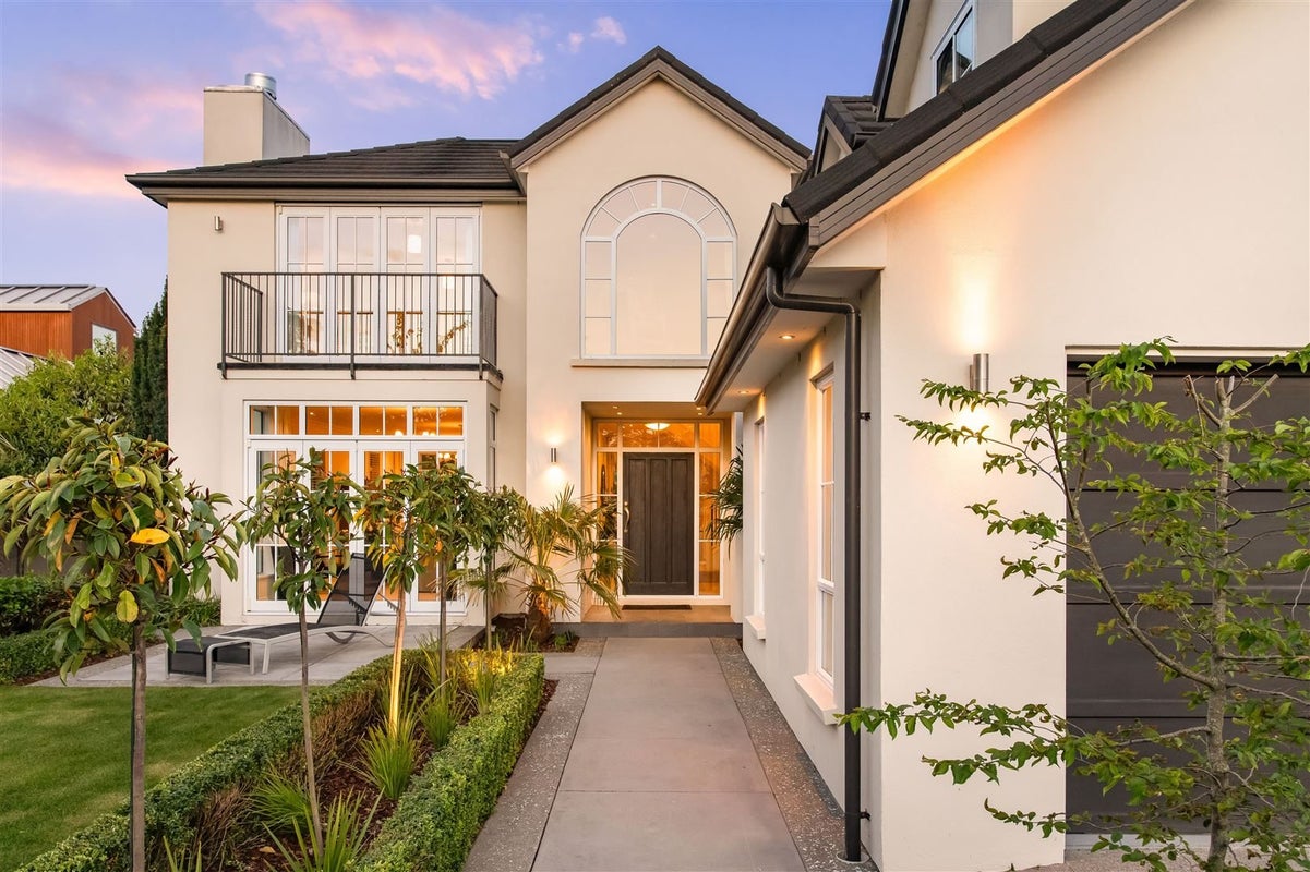 30 Thornycroft Street, Fendalton, Christchurch - Carousel 1