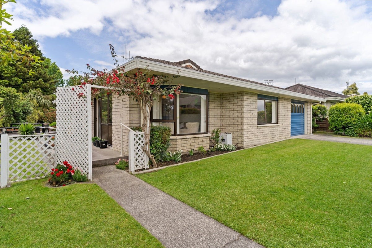12 Norrie Street, Te Puke, Te Puke - Carousel 1