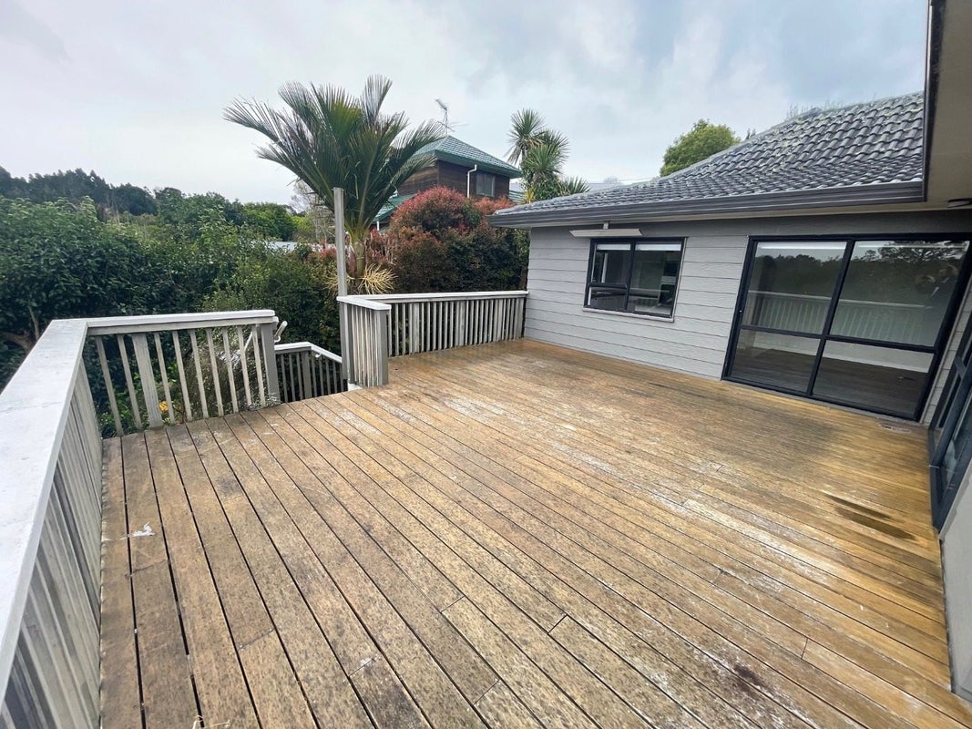 2/28 Coroglen Avenue, Birkenhead, North Shore City - Carousel 2