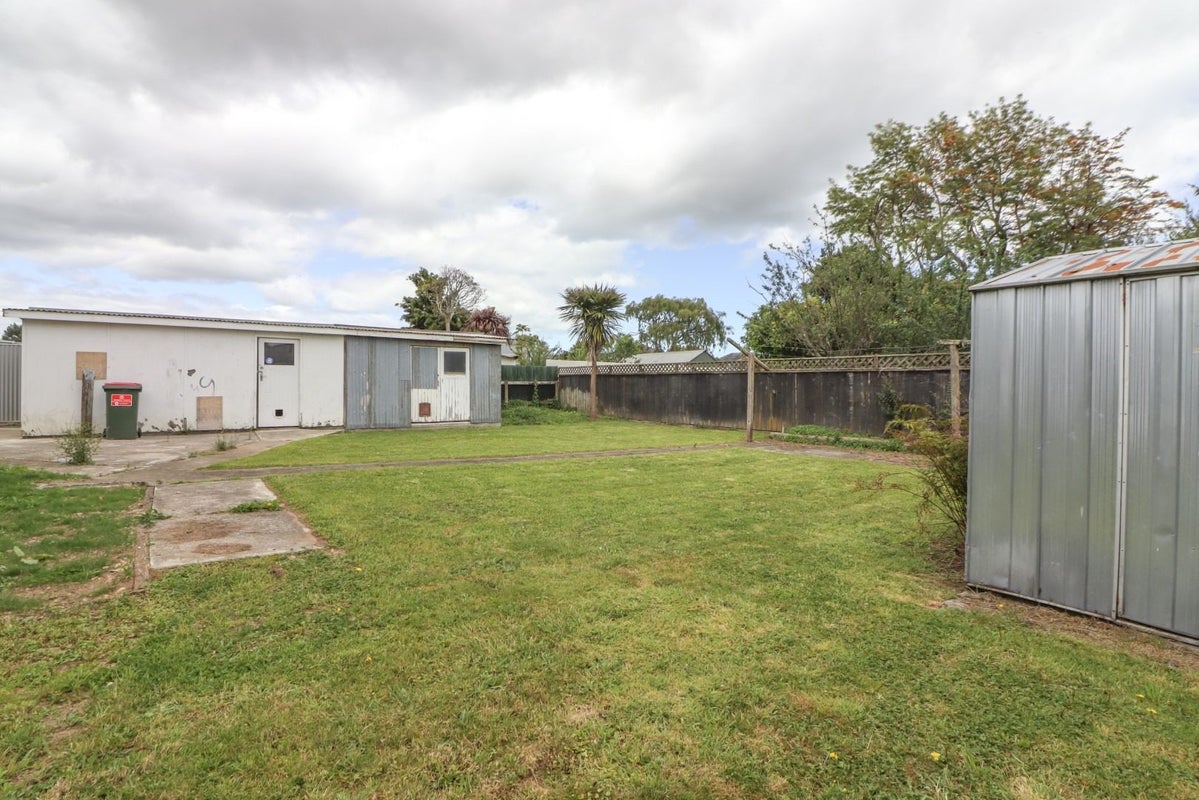 15 Winchester Street, Levin, Levin - Carousel 9
