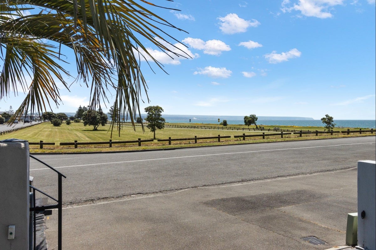 1 Fenwick Street, Westshore, Napier - Carousel 43