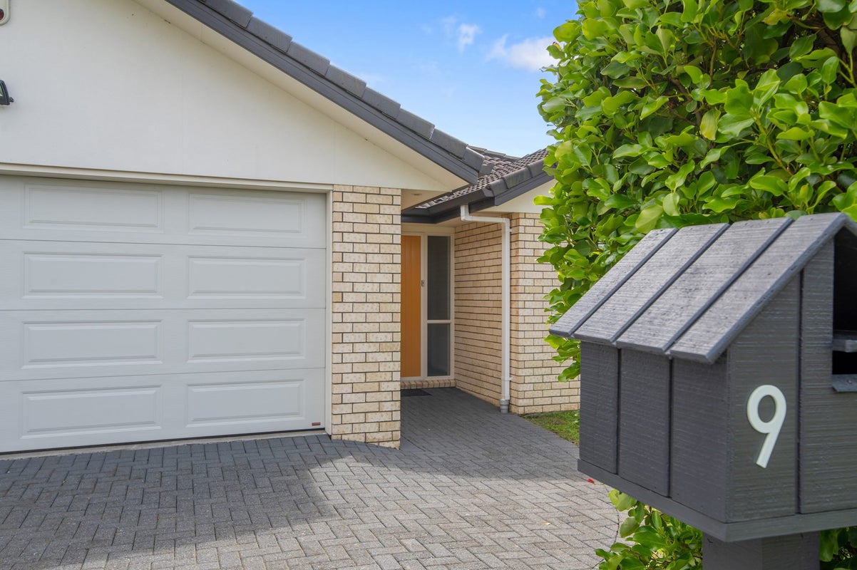 9 Holland Street, Glenholme, Rotorua - Carousel 21