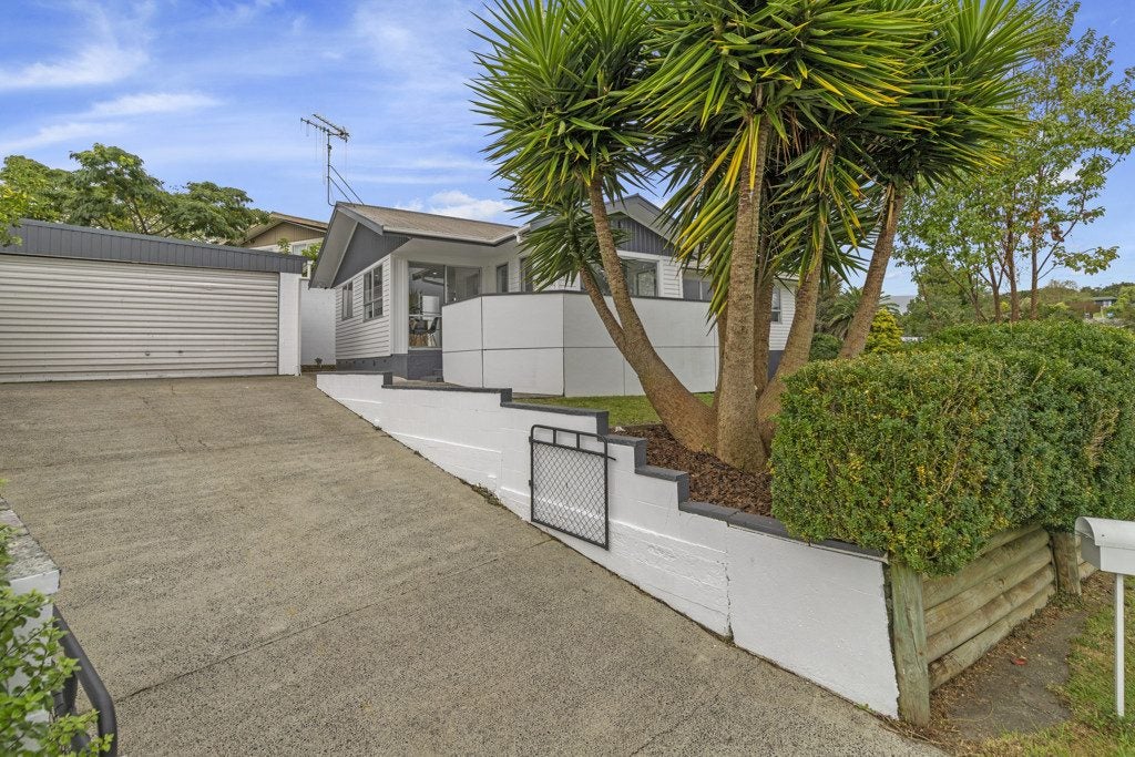 2 Edith Place, Dinsdale, Hamilton - Carousel 1