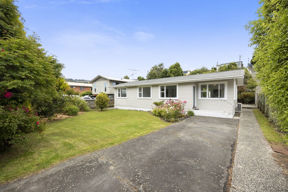 88 Barr Street, Kenmure, Dunedin - Carousel 1