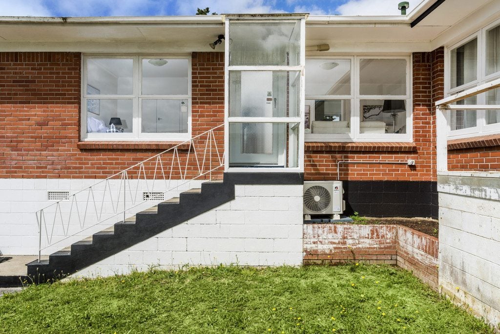 2/13A Evelyn Place, Hillcrest, Auckland - Carousel 8