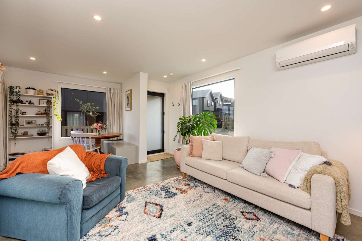 6 Astelia WAY, Woodridge , Wellington - Carousel 1