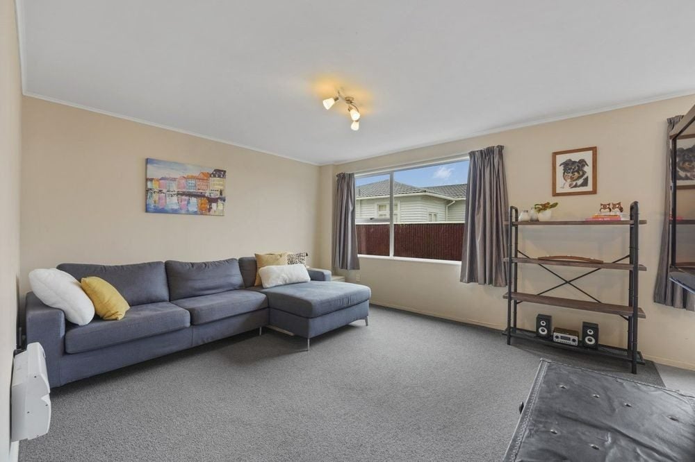 43D Brunswick Street, Hutt Central, Lower Hutt - Carousel 1