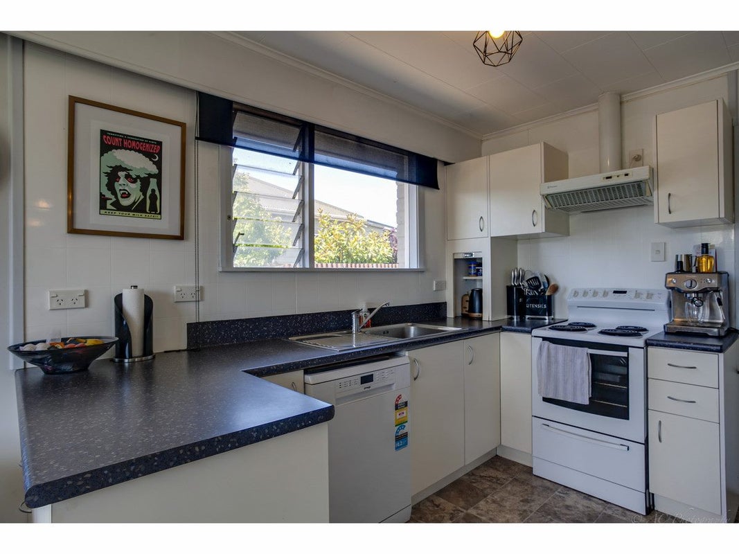 11 Leckie Street, Redruth, Timaru - Carousel 2
