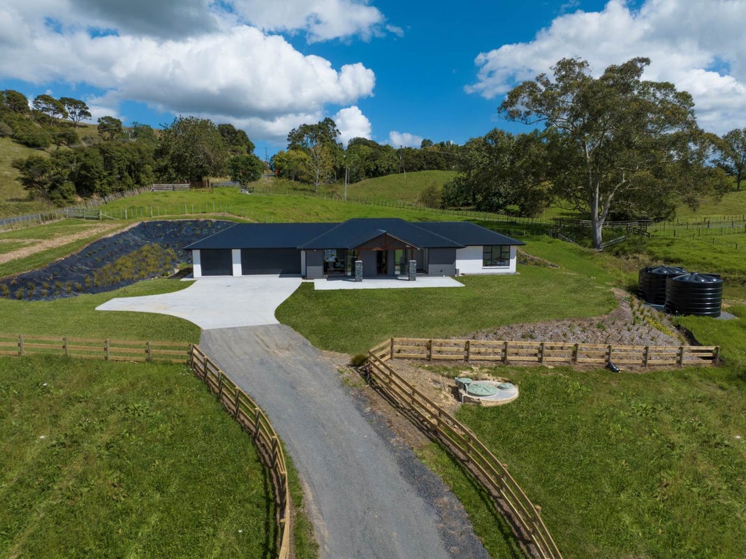 80 Onewhero-Tuakau Bridge Road, Tuakau - Carousel 2