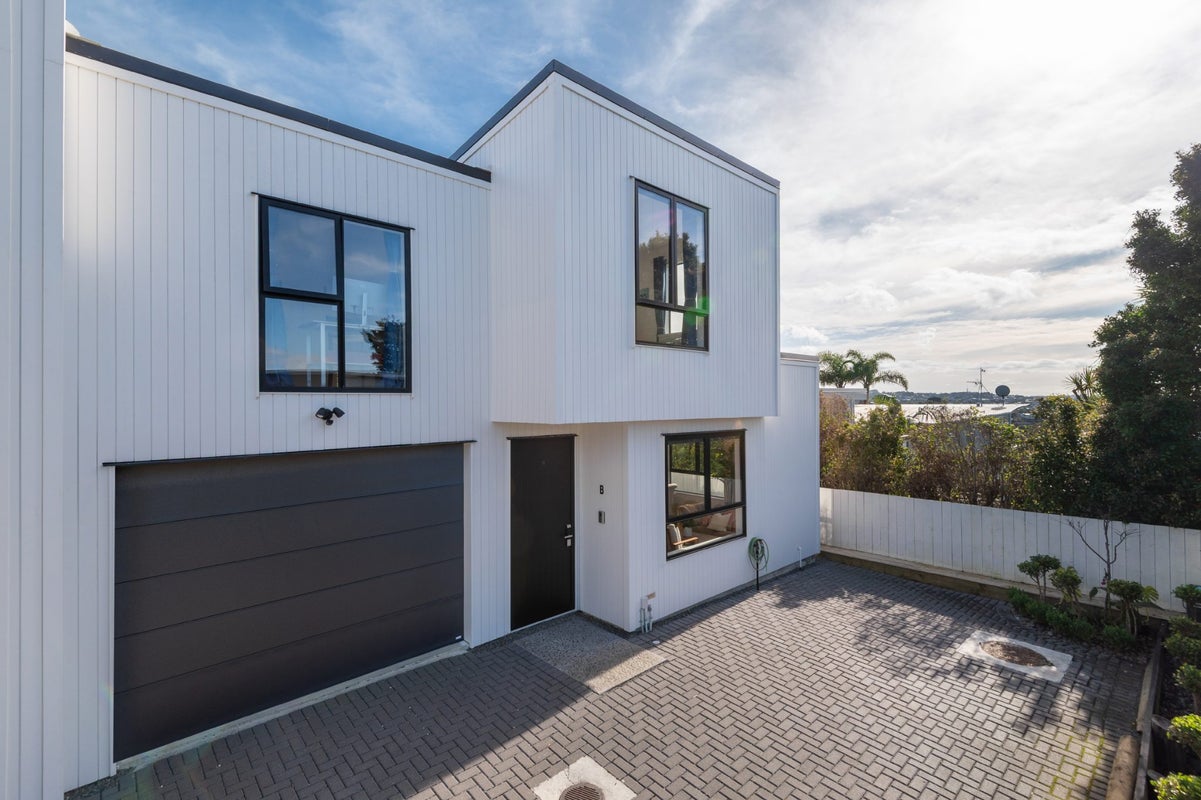 61B Knights Road, Rothesay Bay, Auckland - Carousel 1
