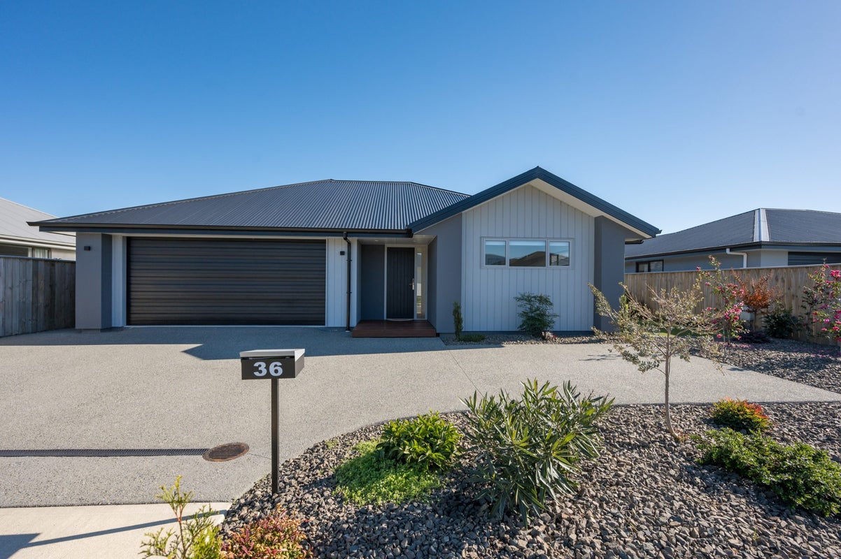 36 Carmine Crescent, Appleby, Richmond - Carousel 2