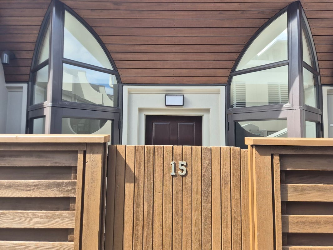 15/9 Ebor Street, Te Aro, Wellington - Carousel 11
