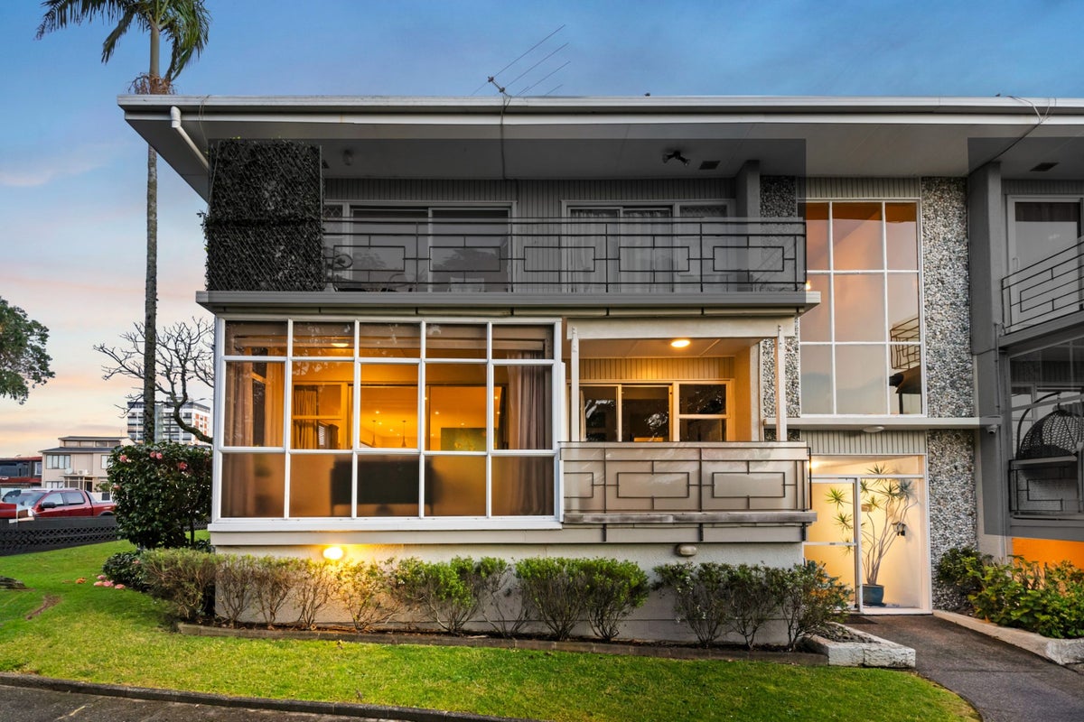 1/28 Victoria Avenue, Remuera, Auckland - Carousel 1