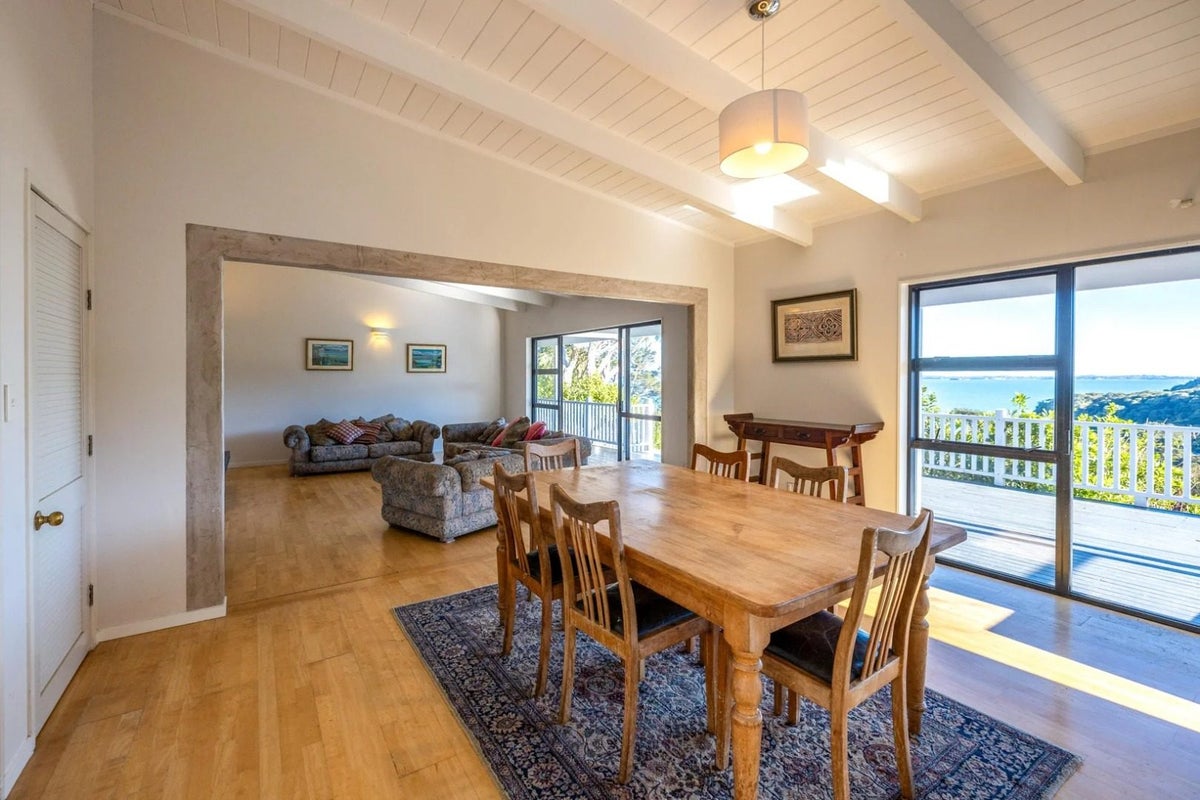 41 O'Brien Road, Omiha, Waiheke Island - Carousel 2