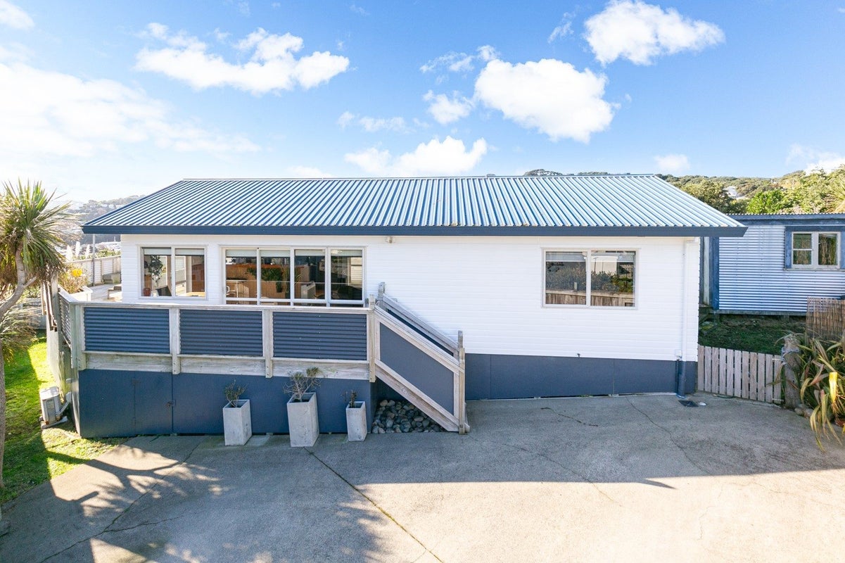 12C Rahui Street, Strathmore Park, Wellington, Wellington - Carousel 1