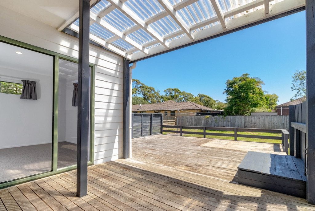 1 Mary Keane Lane, Parakai, Helensville - Carousel 2