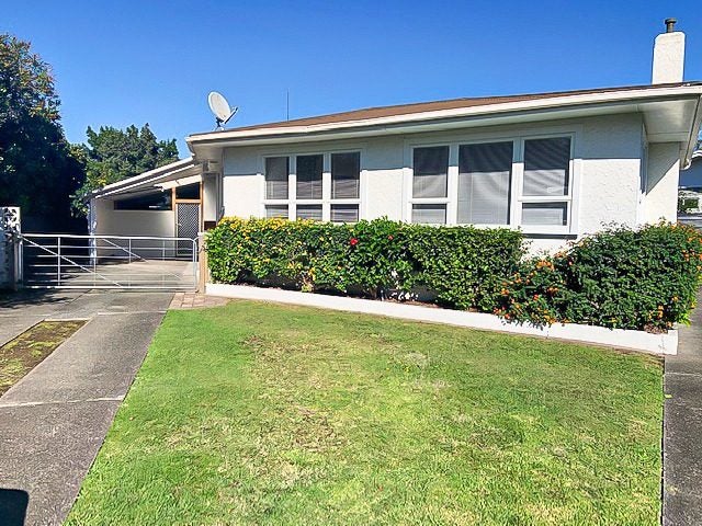 1000 Aberdeen Road, Te Hapara, Gisborne - Carousel 1