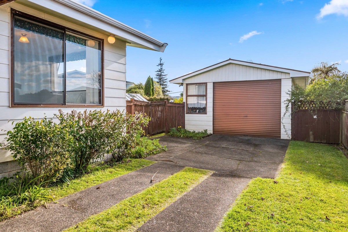 34 Neri Crescent, Pomare, Rotorua - Carousel 21