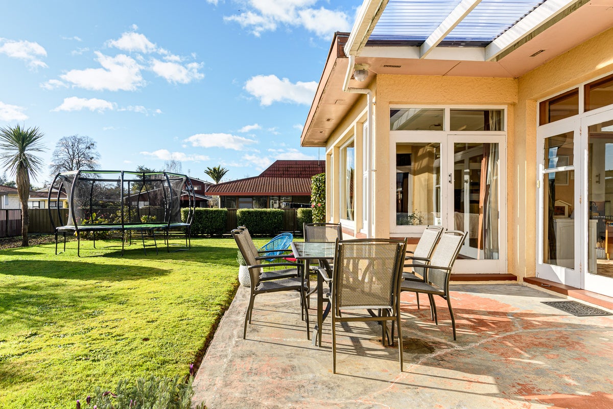 6 Marion Place, Motueka - Carousel 1