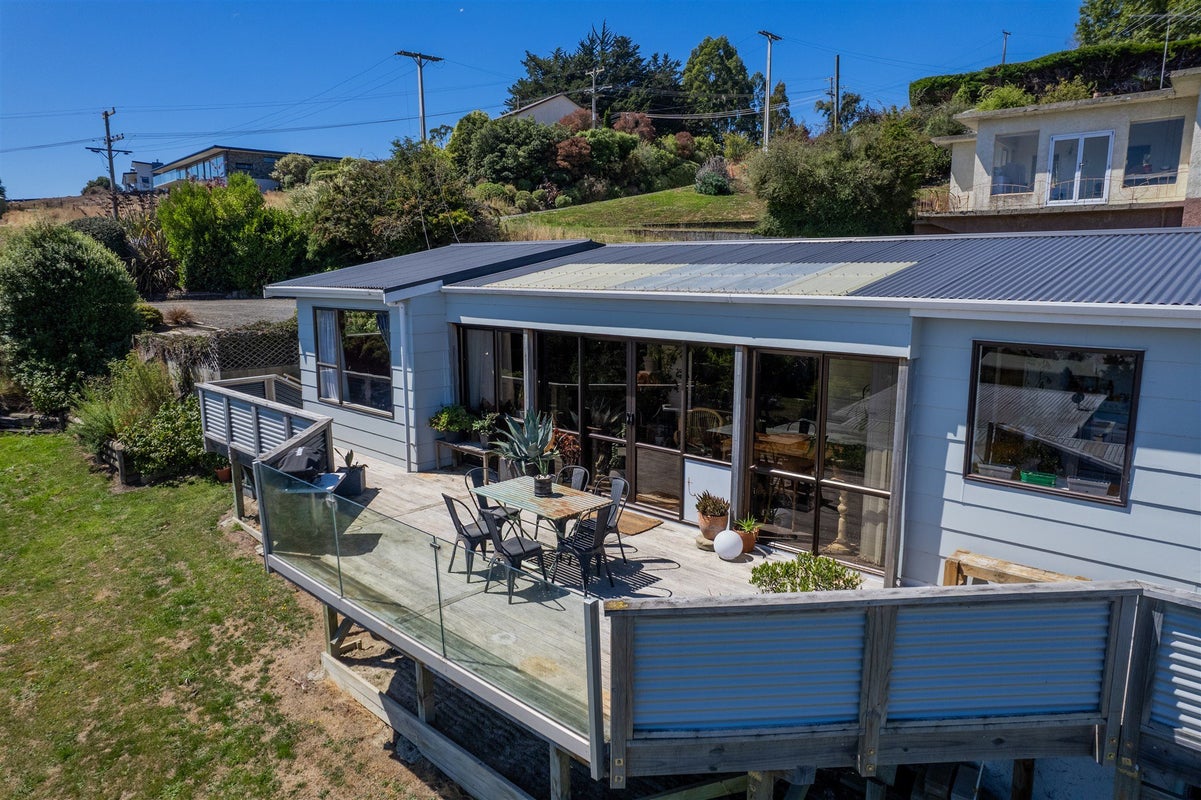 22 Chatham Street, Waihola - Carousel 2