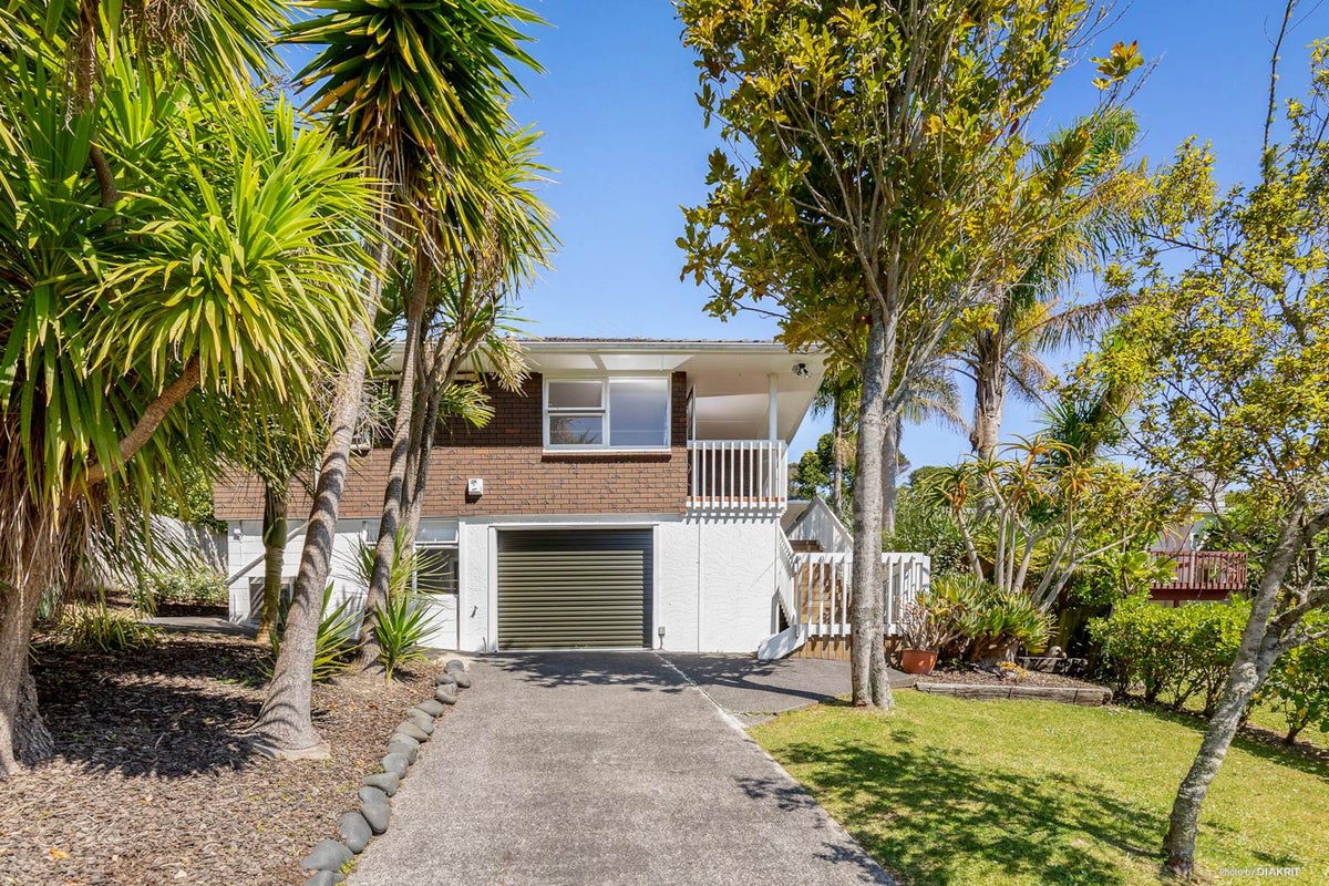 94 Canongate Street, Birkdale, Auckland - Carousel 1